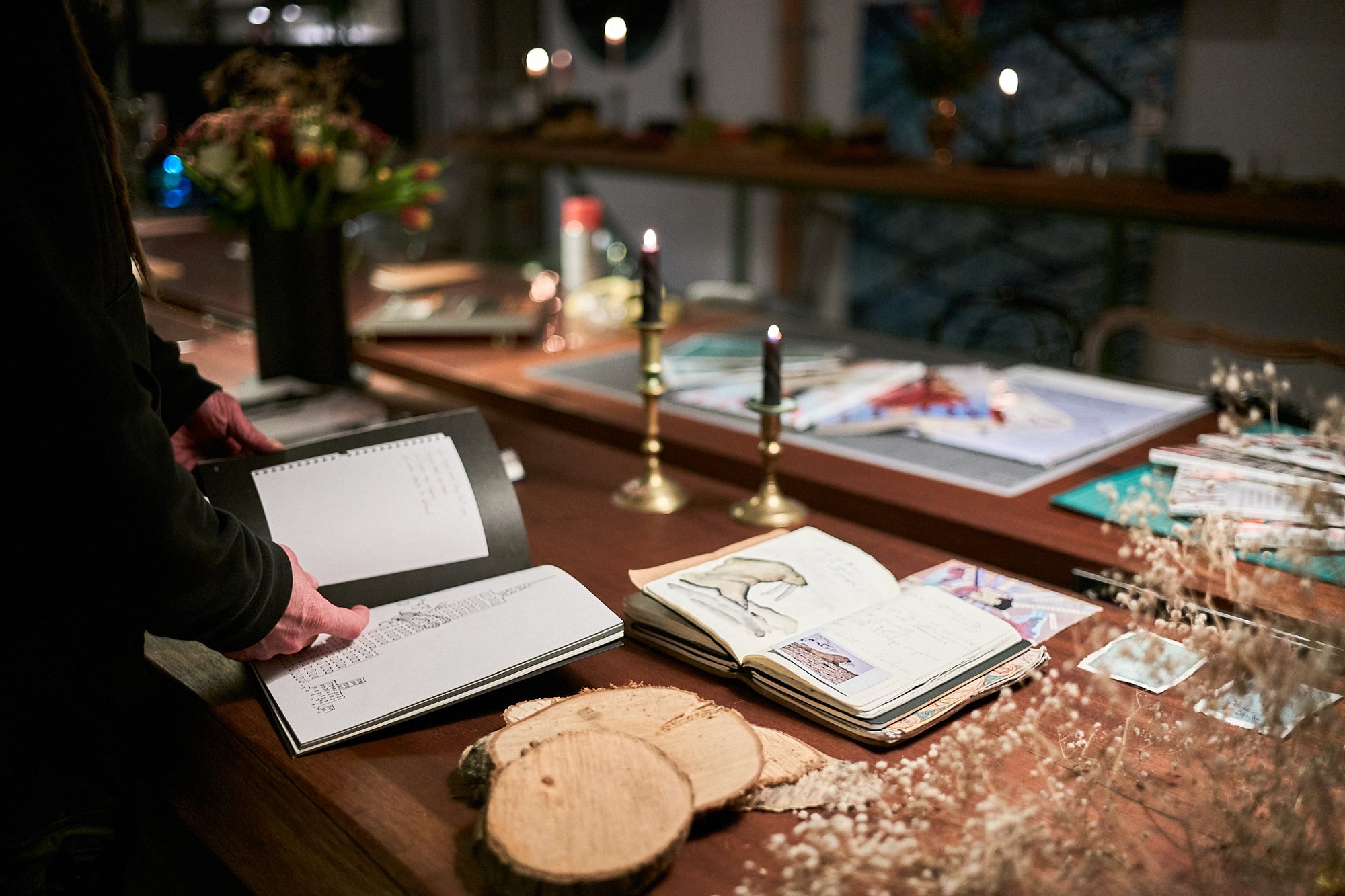 Curated evening event with sketches, art and candlelight
